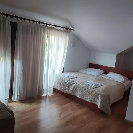 Pensjonat Ela 4*