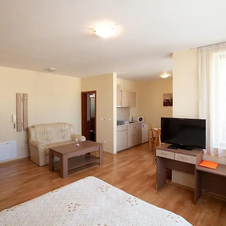 Ela Guest house 3*