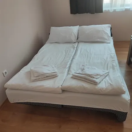 Ela 4*